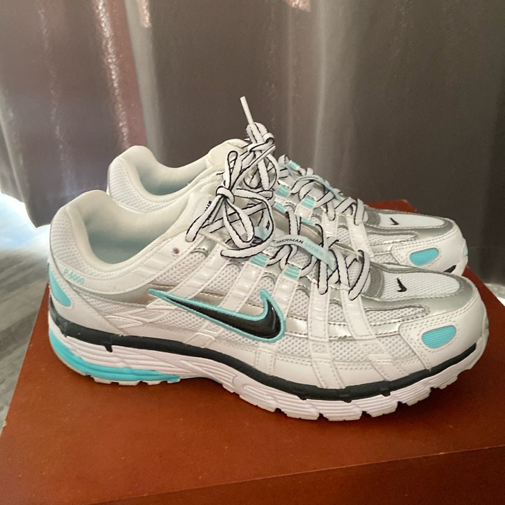 Nike - Women’s P-6000 “Light Aqua”